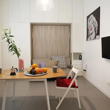 San Martino House: Bright And Central! Lejlighed Milano
