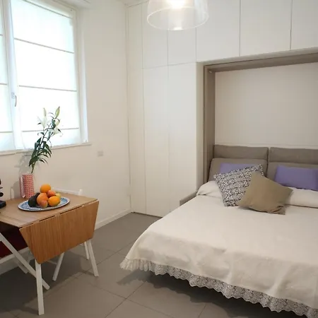 San Martino House: Bright And Central! Lejlighed Milano